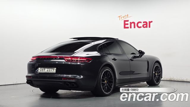 Porsche Panamera 3.0 AWD - фото 1