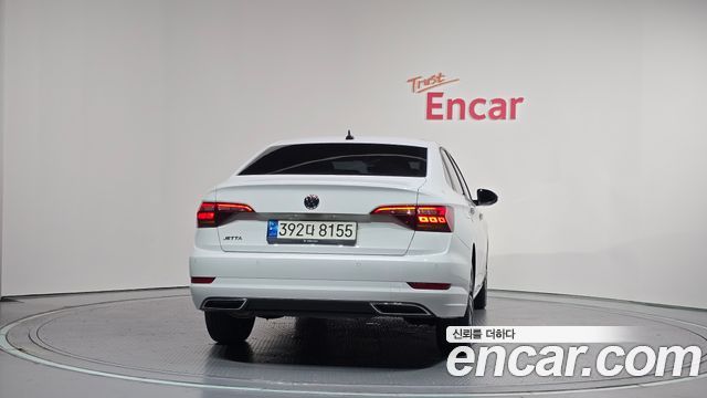 Volkswagen Jetta 7-го поколения 1.4 TSI Premium - фото 3