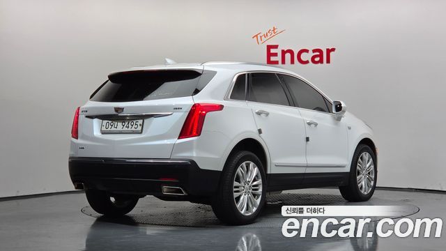 Cadillac XT5 3.6 Premium Plus AWD - фото 1