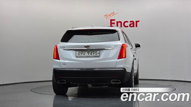 Cadillac XT5 3.6 Premium Plus AWD - фото 3