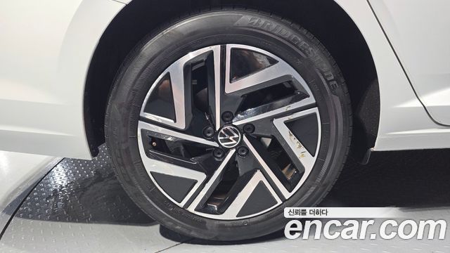 Volkswagen Jetta 7-го поколения 1.5 TSI Prestige - фото 4