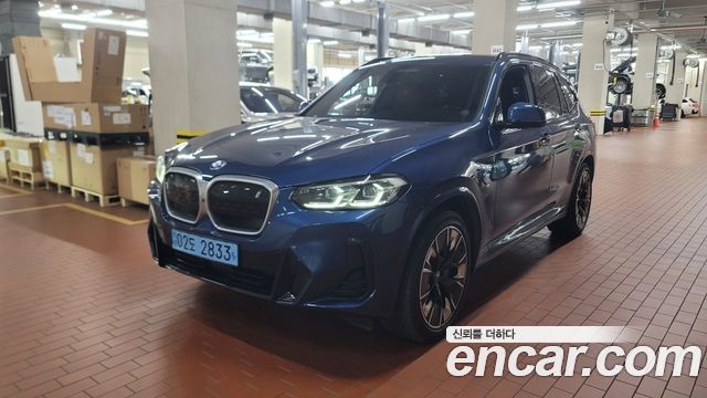 BMW iX3 M Sports - фото 0