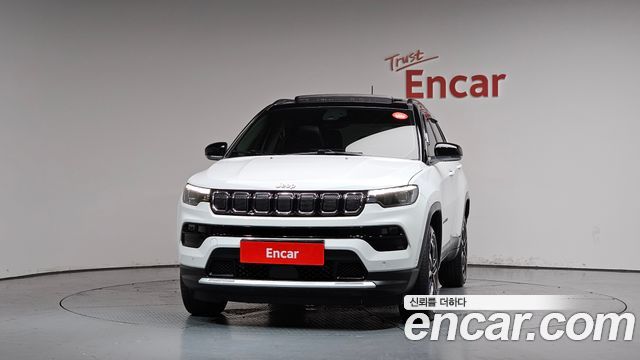 Jeep Compass 2-го поколения 2.4 Limitied AWD - фото 2