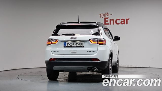 Jeep Compass 2-го поколения 2.4 Limitied AWD - фото 3