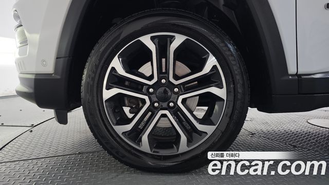 Jeep Compass 2-го поколения 2.4 Limitied AWD - фото 4