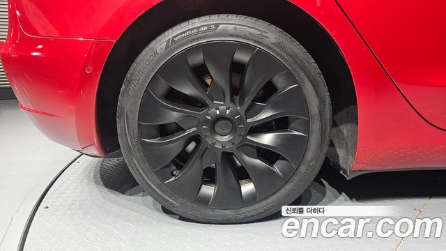 Tesla Model 3 Standard Range Plue RWD - фото 4