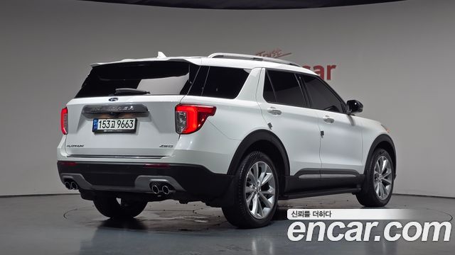 Ford Explorer 6-го поколения 3.0 Platinum 4WD - фото 1
