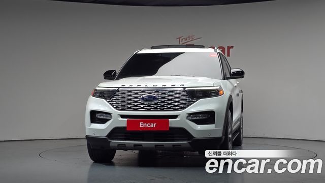 Ford Explorer 6-го поколения 3.0 Platinum 4WD - фото 2