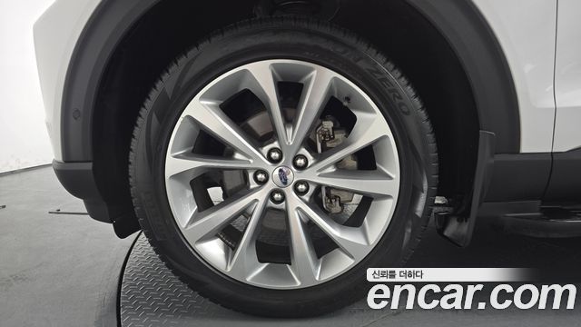 Ford Explorer 6-го поколения 3.0 Platinum 4WD - фото 4