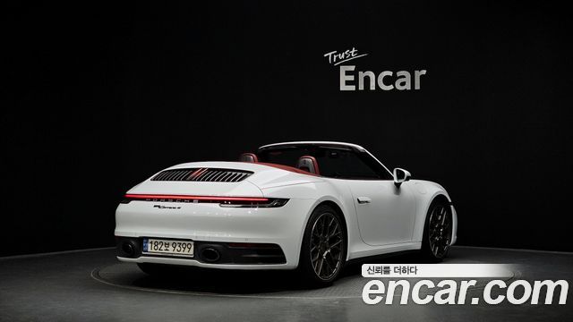 Porsche 911 Carrera 4 Cabriolet - фото 1