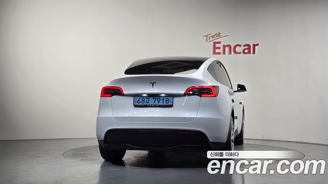 Tesla Model Y RWD - фото 3