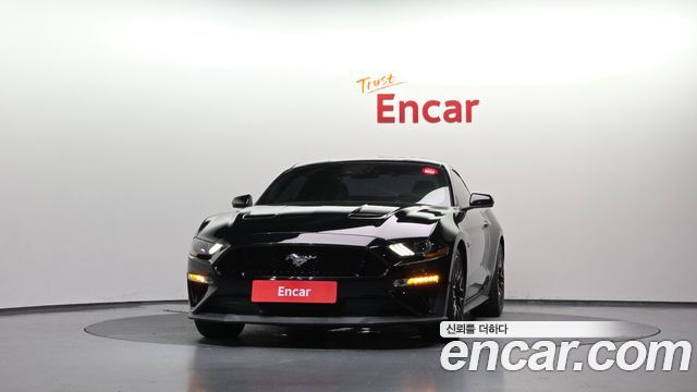 Ford Mustang GT Coupe - фото 2