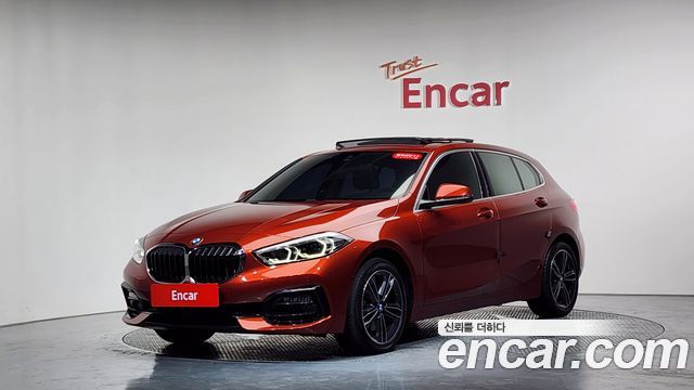 BMW 1 Series F40 118d Sport - фото 0