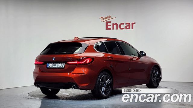 BMW 1 Series F40 118d Sport - фото 1
