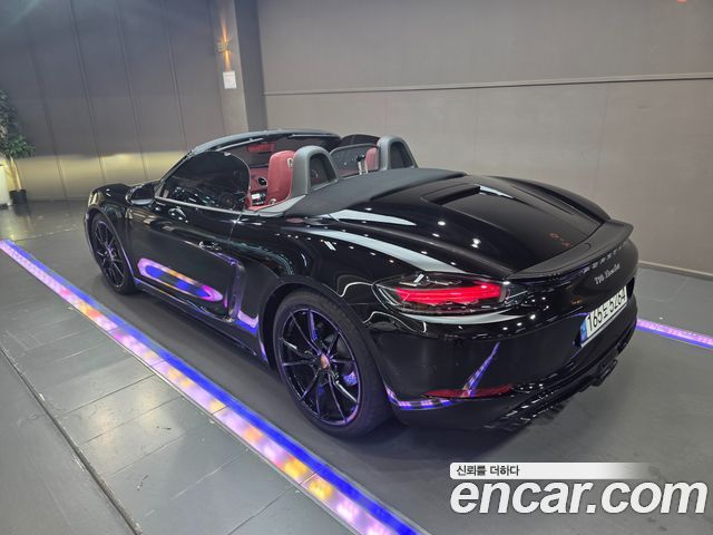 Porsche 718 Boxster 2.0 - фото 1