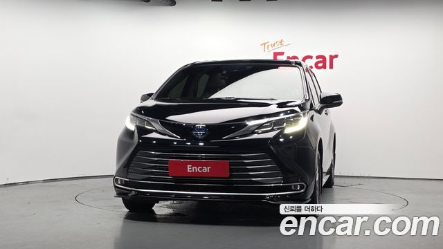 Toyota Sienna 4-го поколения 2.5 Hybrid AWD - фото 1