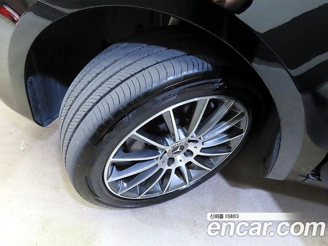 Mercedes-Benz V-Class 2.0 W447 - фото 4