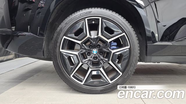 BMW XM G09 4.4 - фото 4