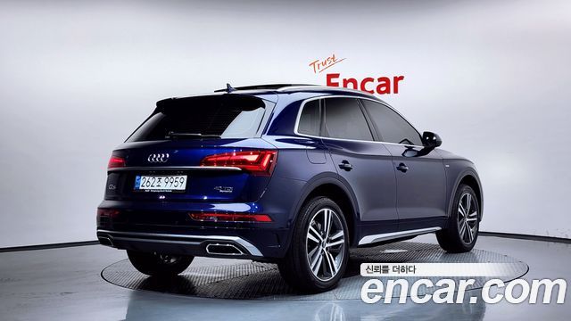 Audi Q5 FY 40 TDI Quattro Premium - фото 1