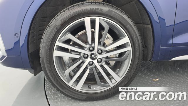 Audi Q5 FY 40 TDI Quattro Premium - фото 4