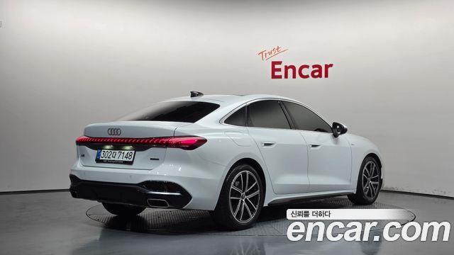 Audi A5 B10 40 TFSI Quattro S Line - фото 1