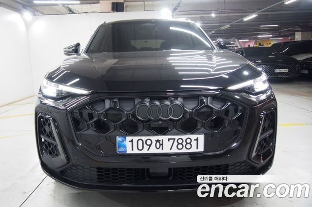 Audi Q5 45 TFSI Quattro S line - фото 0