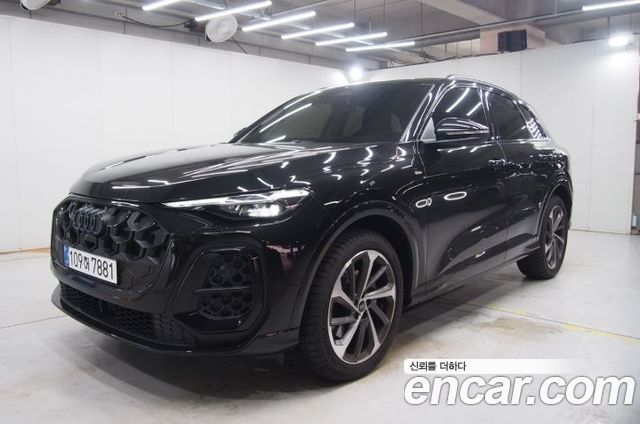 Audi Q5 45 TFSI Quattro S line - фото 1