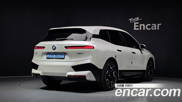 BMW iX xDrive50 Sports Plus - фото 1