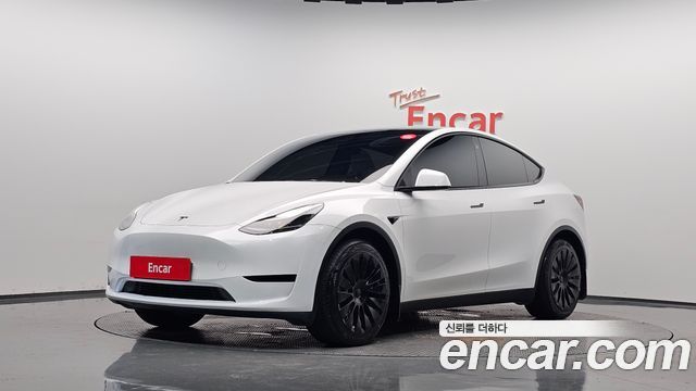 Tesla Model Y RWD - фото 0