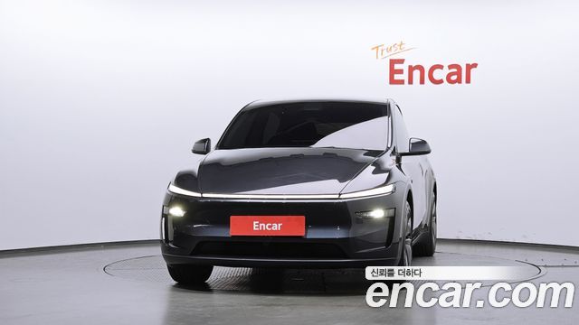 Tesla Model Y RWD - фото 2