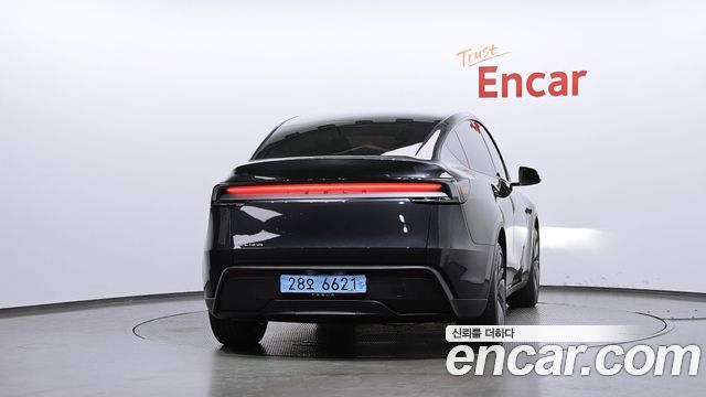 Tesla Model Y RWD - фото 3