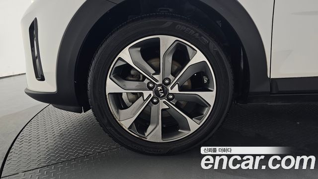 Kia Stonic 1.4 Prestige - фото 3