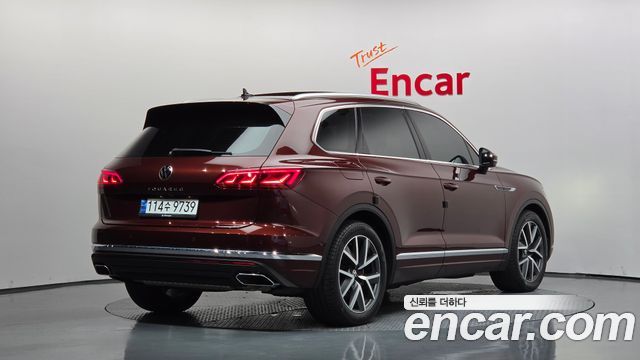 Volkswagen Touareg 3-го поколения 3.0 TDI Prestige - фото 1