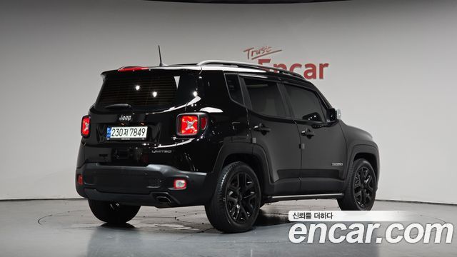 Jeep Renegade 1.3 Limited - фото 0