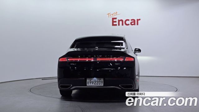Lincoln MKZ Hybrid 2nd - фото 3