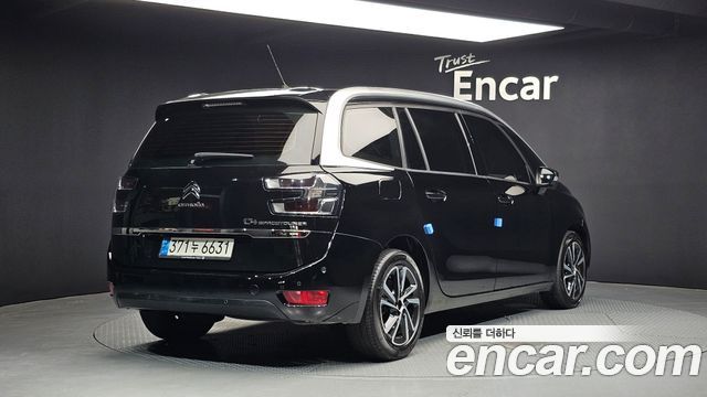 Citroen / DS C4 Spacetourer 1.5 BlueHDi Shine Pack - фото 1