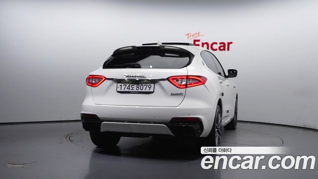 Maserati Levante 3.8 Trofeo - фото 3