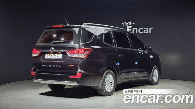 SsangYong Korando Turismo 4WD TX 9-seater - фото 1