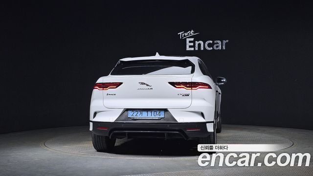 Jaguar I-PACE EV400 SE - фото 3
