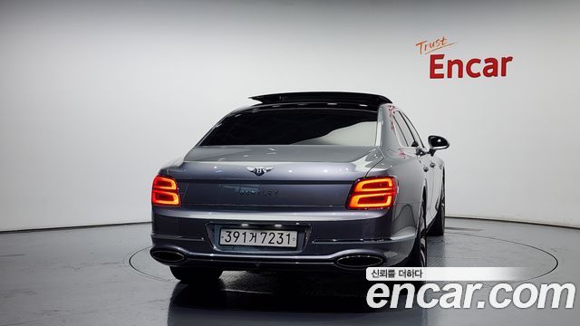 Bentley Flying Spur 3-го поколения 6.0 - фото 3