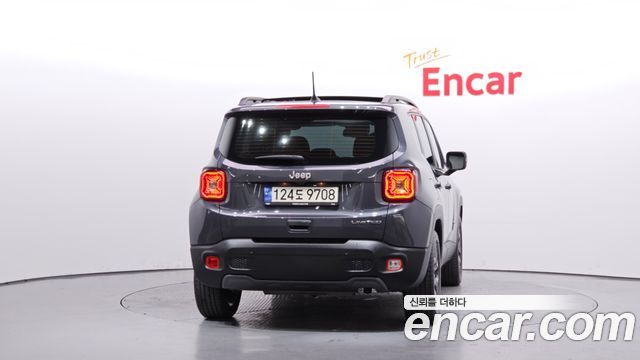 Jeep Renegade 1.3 Limited - фото 3