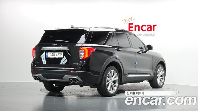 Ford Explorer 6-го поколения 3.0 Platinum 4WD - фото 1
