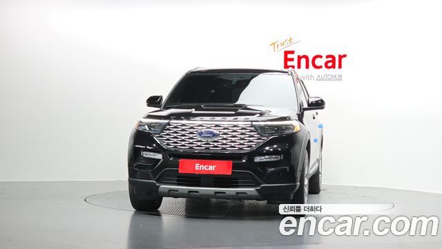 Ford Explorer 6-го поколения 3.0 Platinum 4WD - фото 2