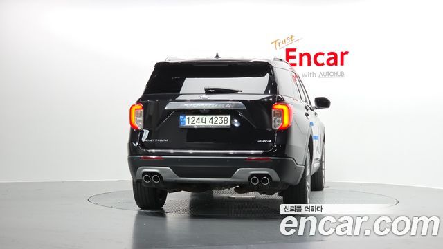 Ford Explorer 6-го поколения 3.0 Platinum 4WD - фото 3