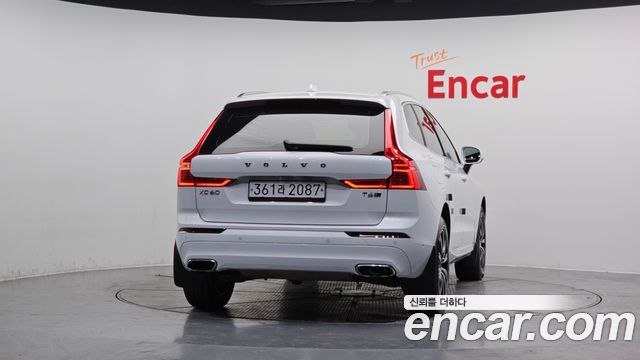 Volvo XC60 2-го поколения T6 Inscription - фото 3