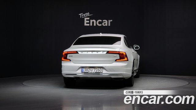 Volvo S90 T8 AWD Ultimate Bright - фото 3