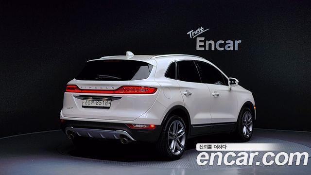 Lincoln MKC 2.0 AWD - фото 1