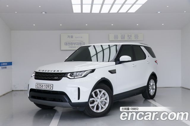 Land Rover Discovery 3.0 SD6 SE - фото 0