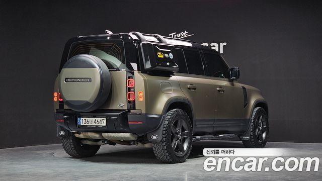 Land Rover Defender L663 110 D300 HSE - фото 1