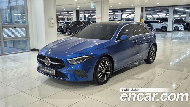 Mercedes-Benz A-Class W177 A220 Hatchback - фото 0